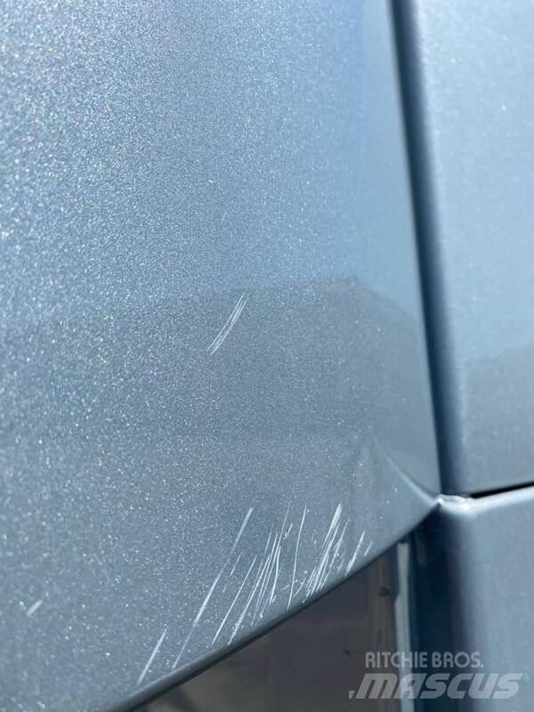 Volvo VNL 驾驶室与内部