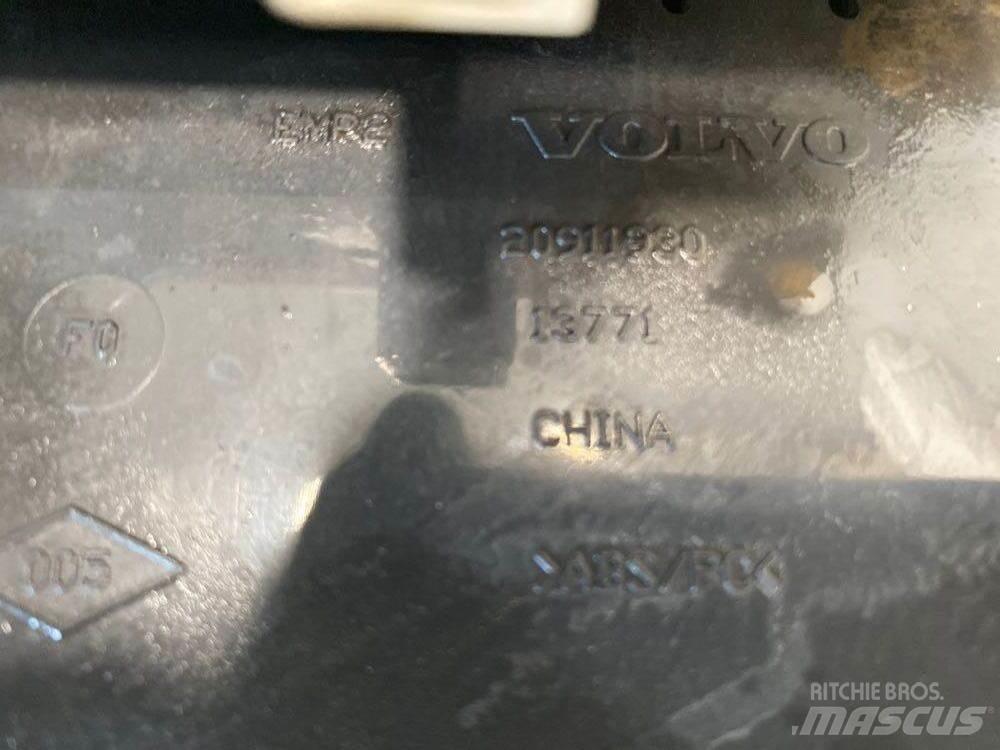 Volvo VNL 电子设备