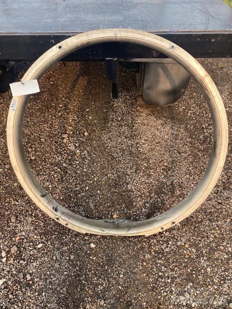 Volvo VNL 运输工具-其他