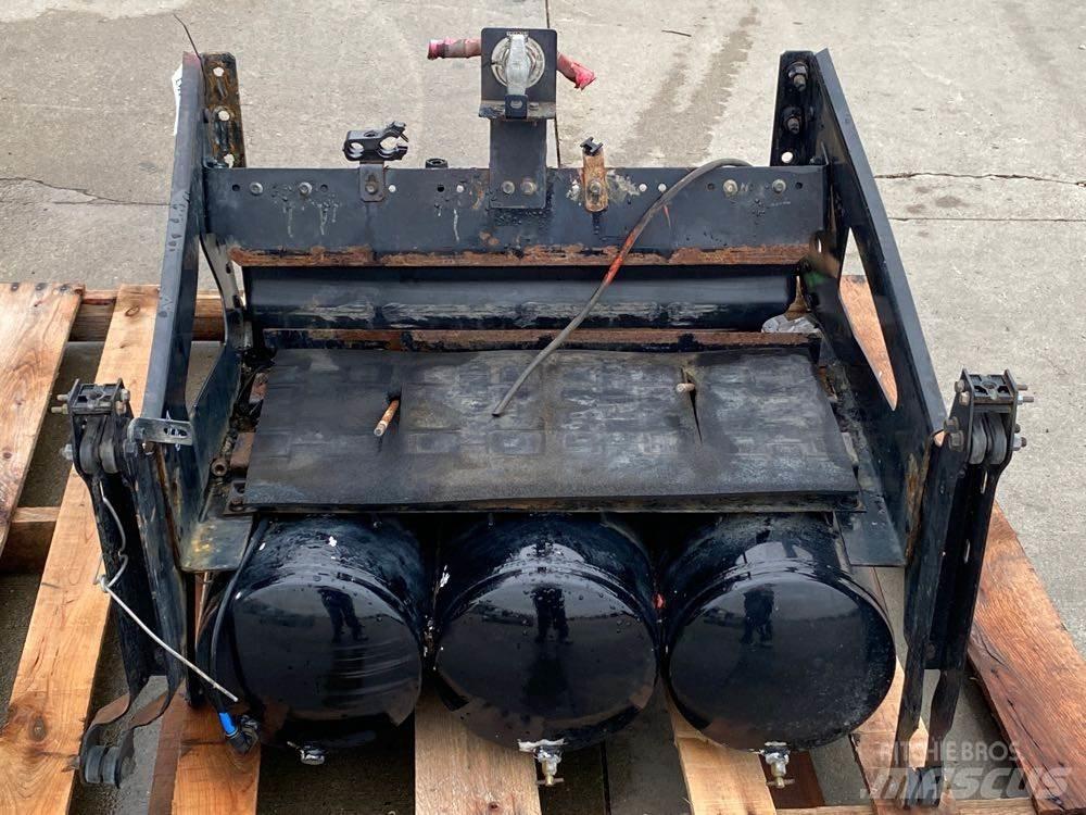Volvo VNL 运输工具-其他
