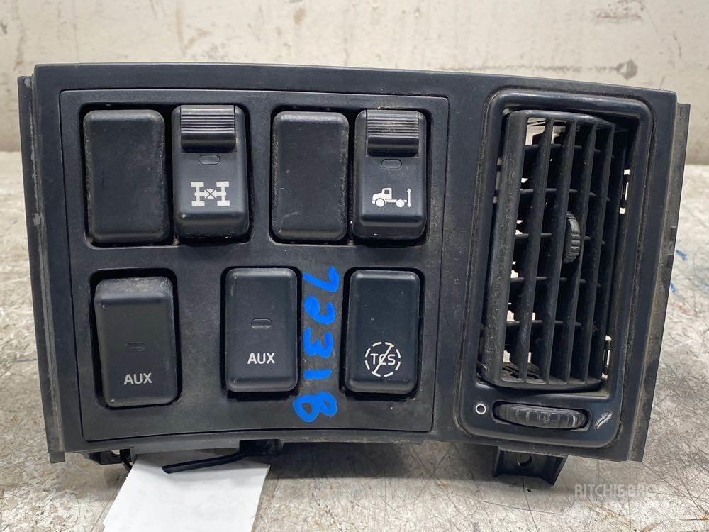 Volvo VNL 电子设备