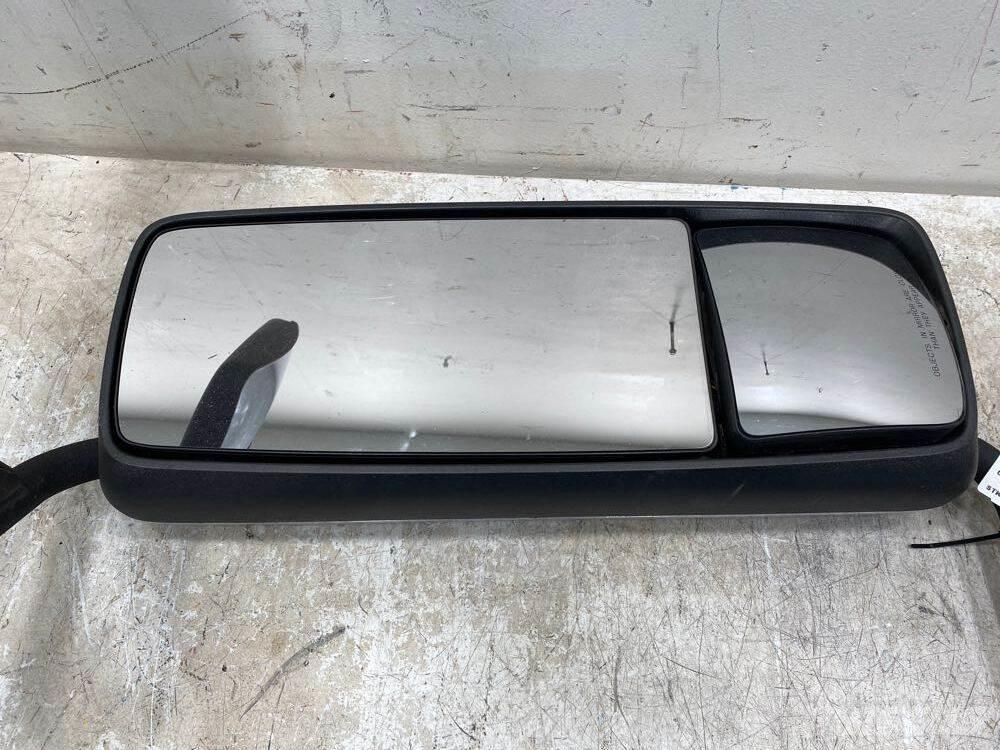 Volvo VNL 运输工具-其他