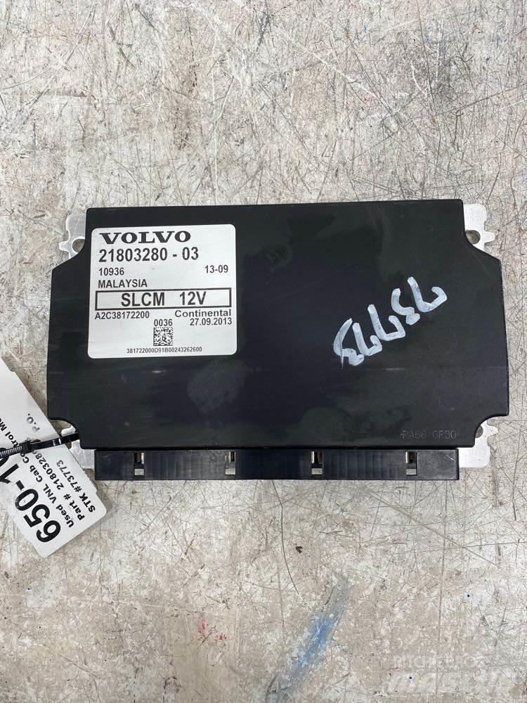 Volvo VNL 驾驶室与内部
