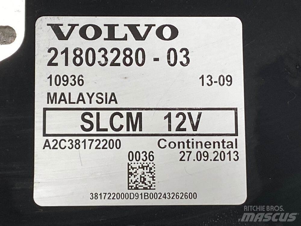 Volvo VNL 驾驶室与内部