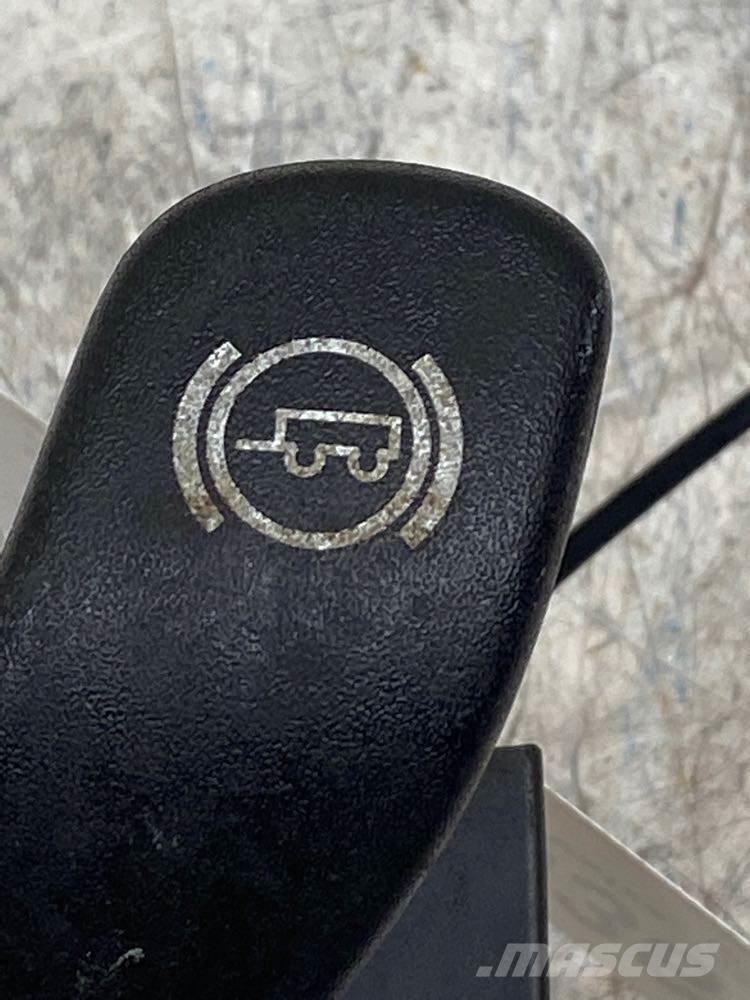 Volvo VNL 运输工具-其他