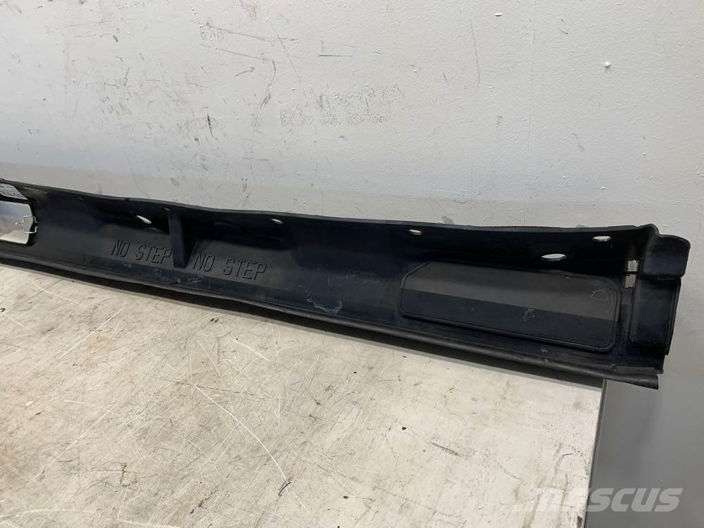 Volvo VNL 运输工具-其他