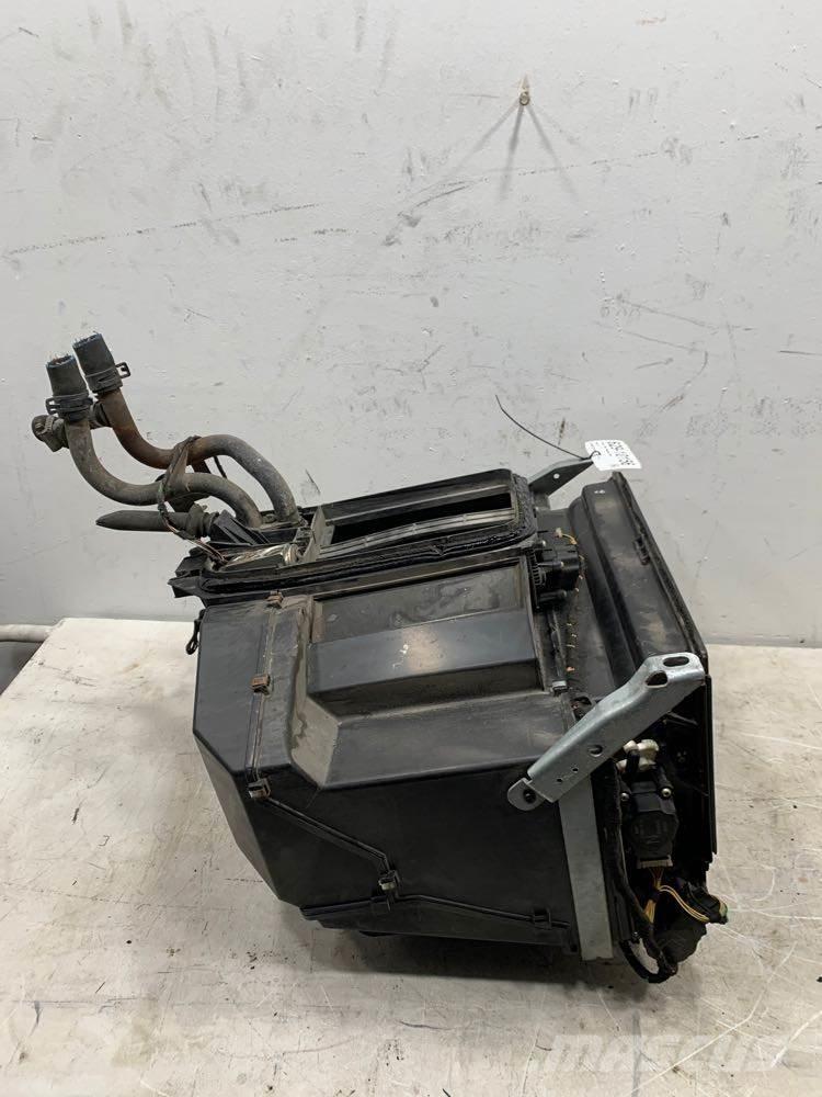 Volvo VNL 运输工具-其他