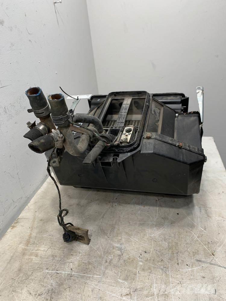 Volvo VNL 运输工具-其他