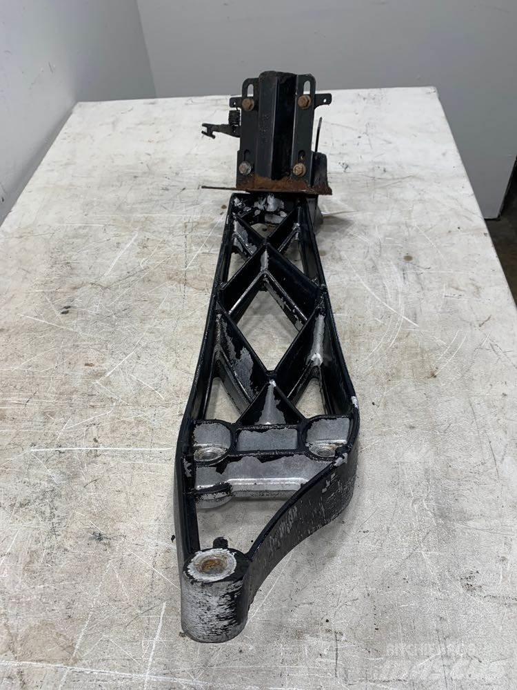 Volvo VNL 运输工具-其他