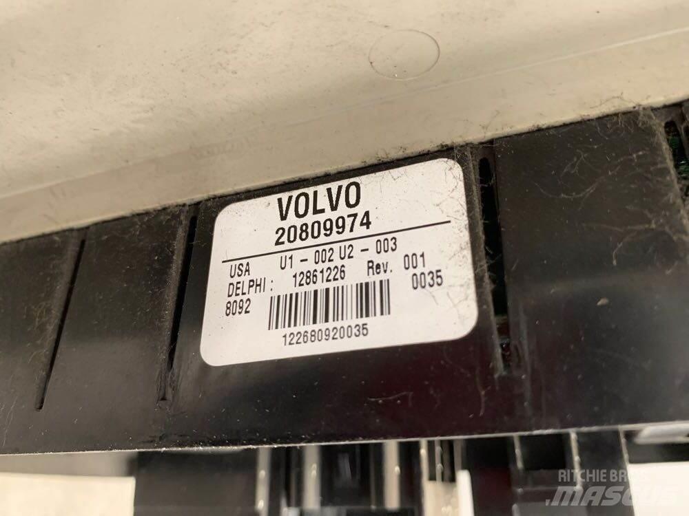 Volvo VNL 电子设备