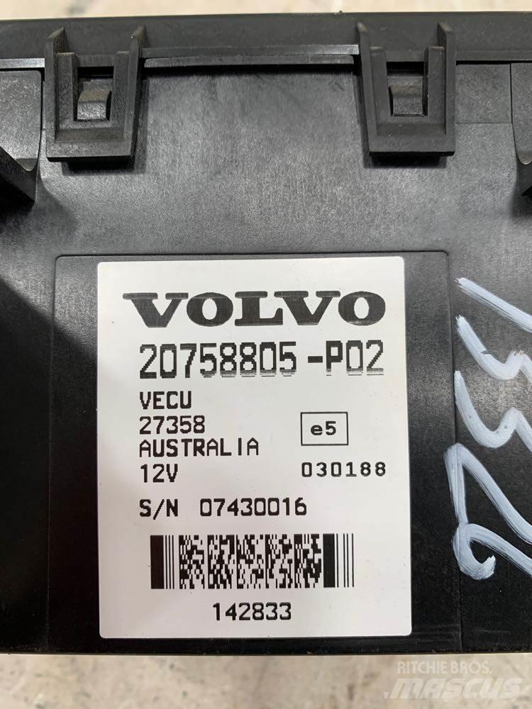 Volvo VNL 驾驶室与内部