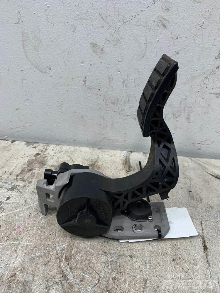 Volvo VNL 运输工具-其他