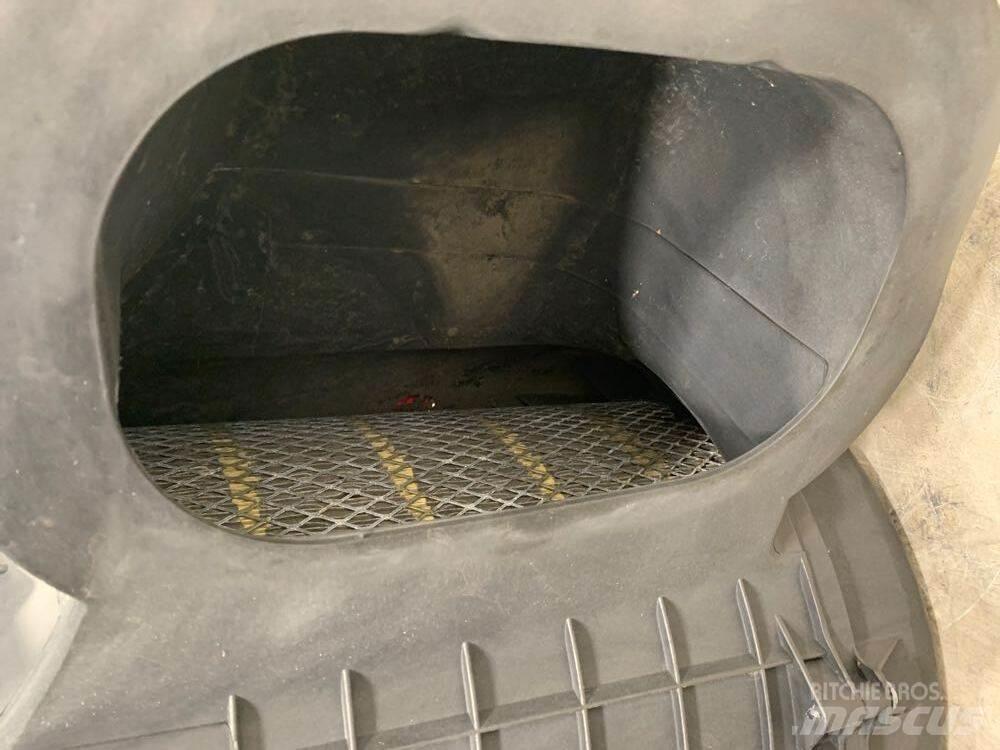 Volvo VNL 运输工具-其他