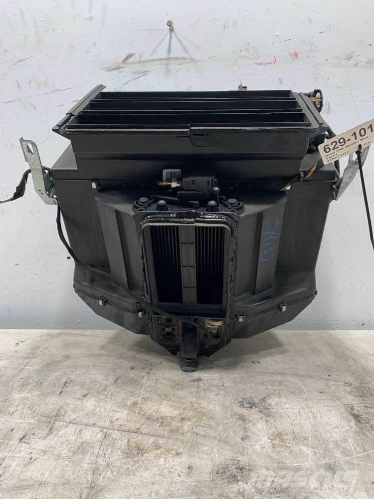 Volvo VNL 运输工具-其他