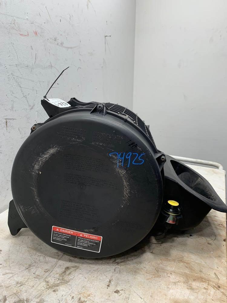 Volvo VNL 运输工具-其他
