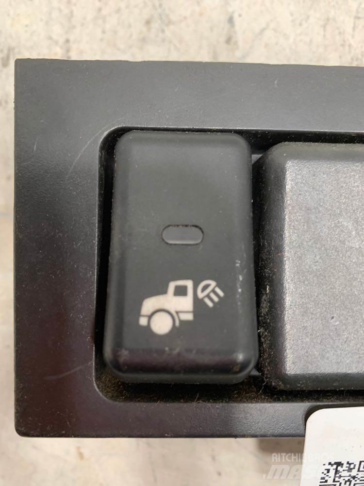 Volvo VNL 电子设备