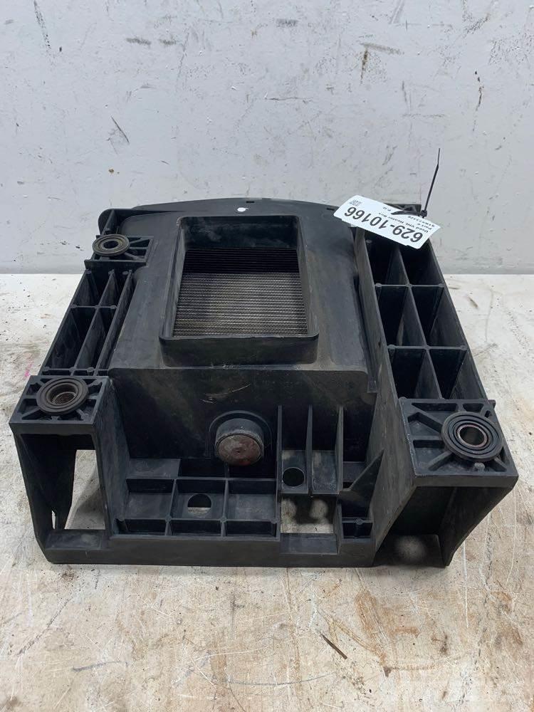 Volvo VNL 运输工具-其他