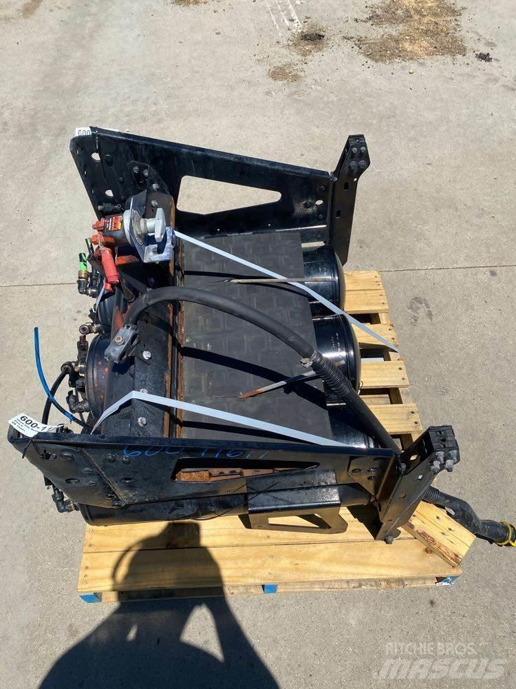 Volvo VNL 运输工具-其他