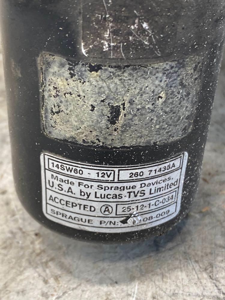 Volvo VNL 运输工具-其他
