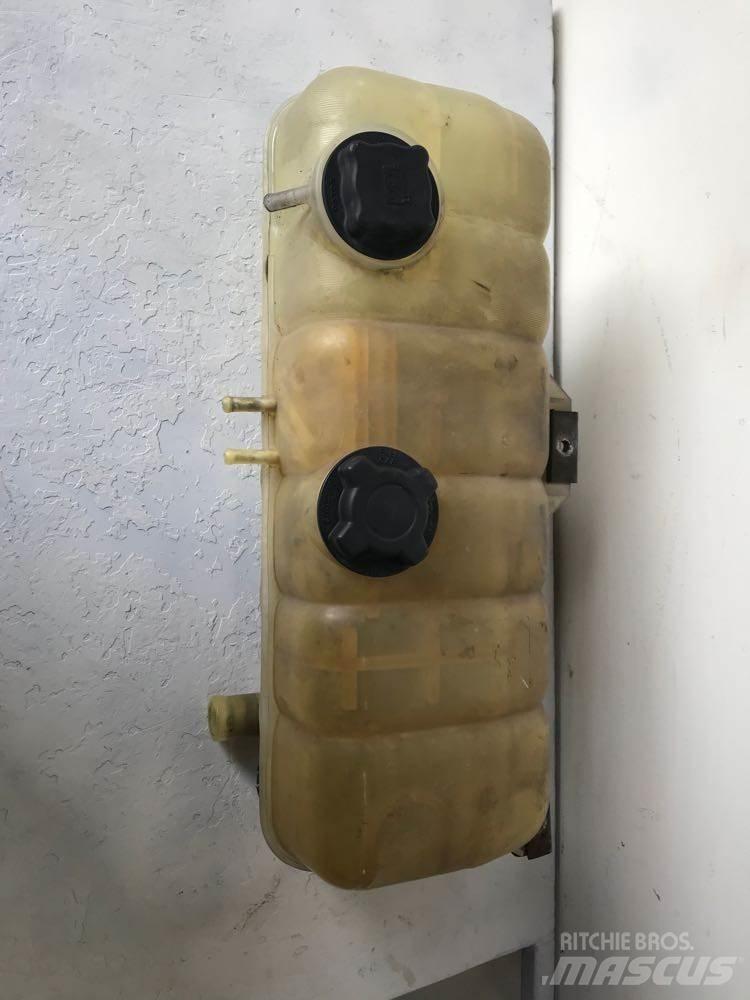 Volvo VNL 运输工具-其他