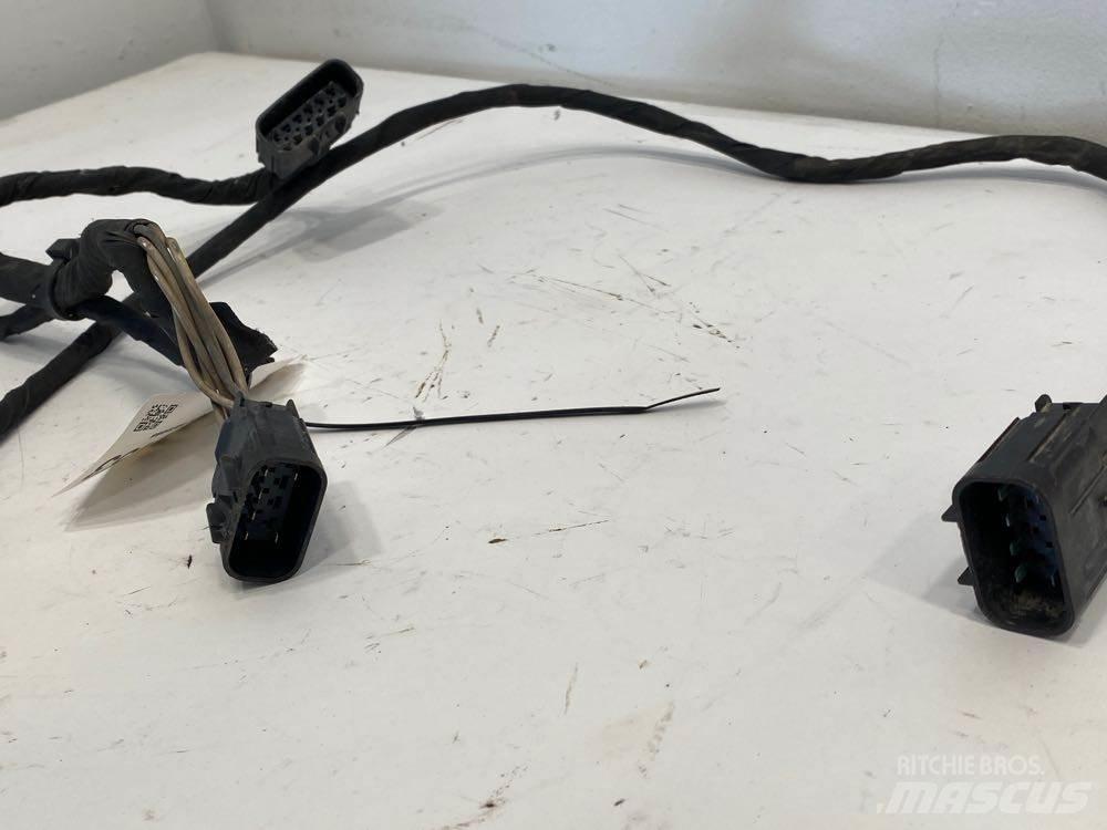 Volvo VNL 运输工具-其他