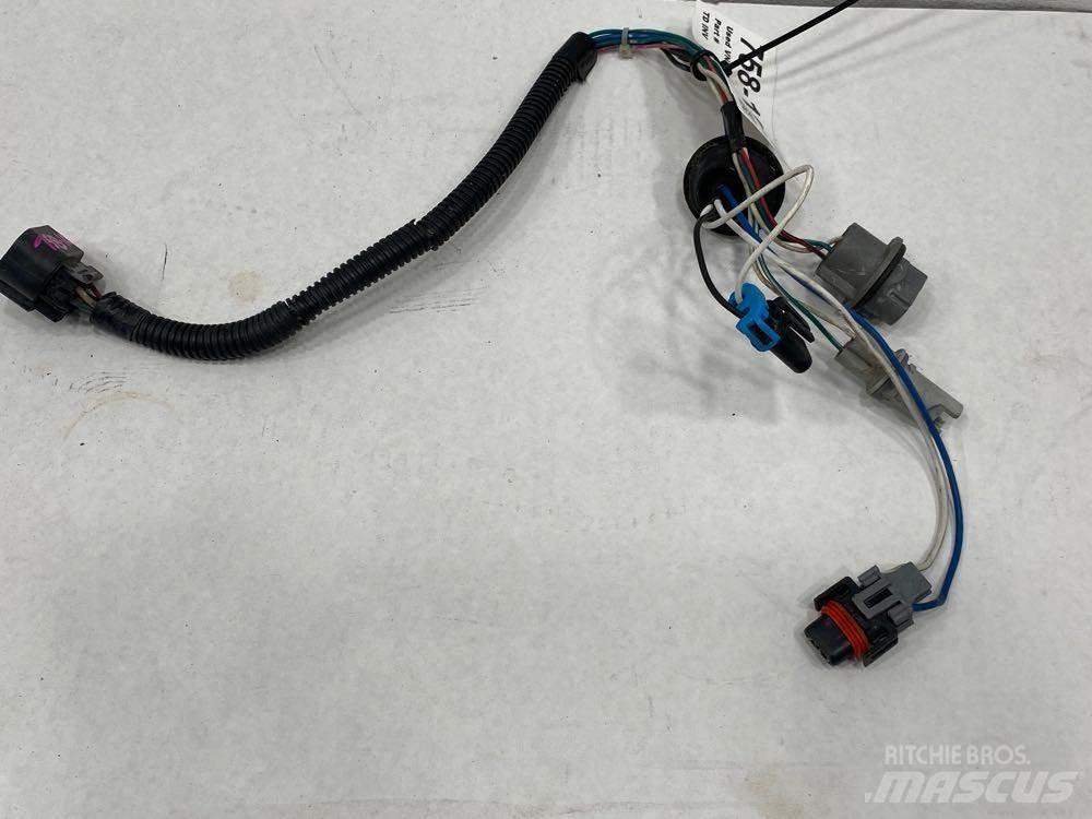 Volvo VNL 运输工具-其他