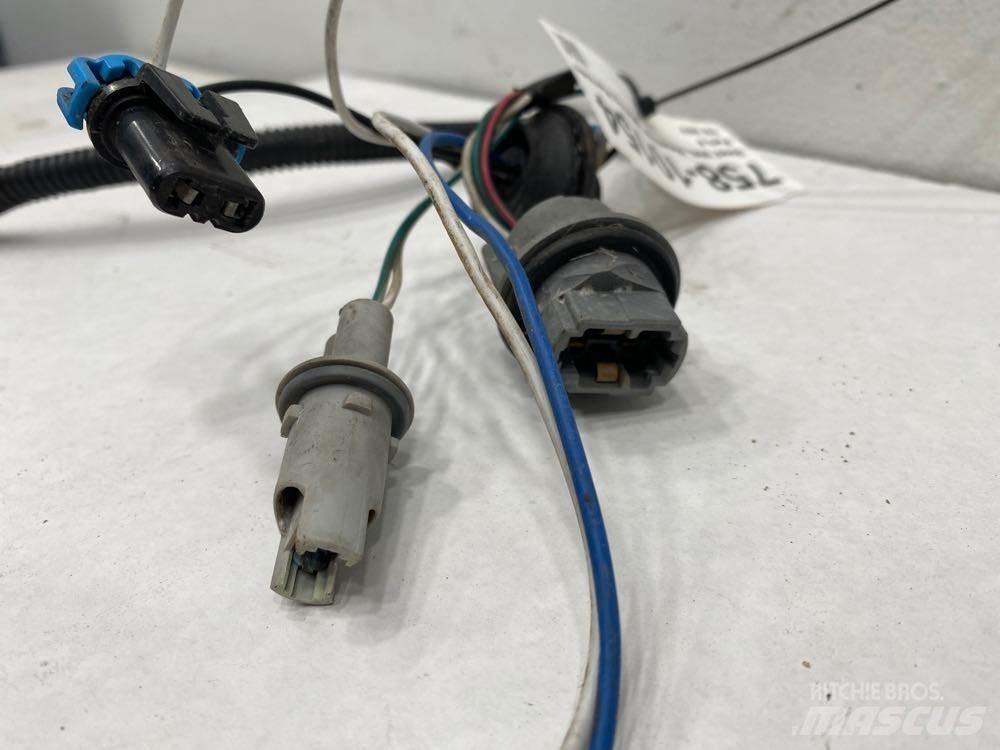 Volvo VNL 运输工具-其他
