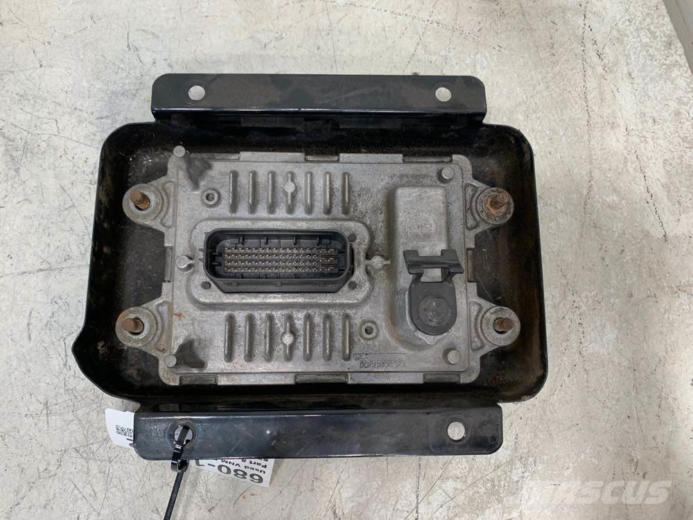 Volvo VNM 运输工具-其他