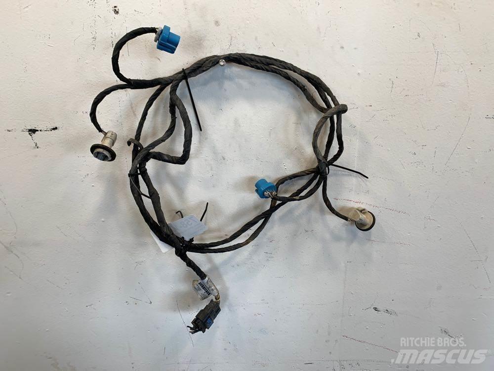 Volvo VNM 运输工具-其他