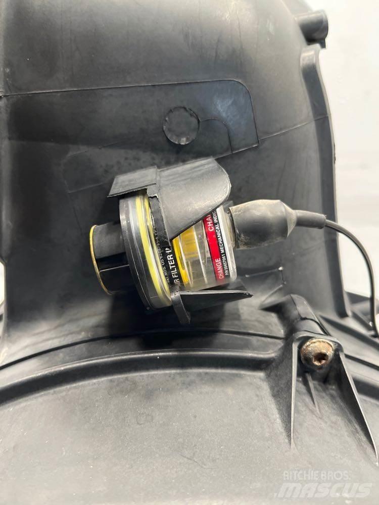 Volvo VNM 运输工具-其他