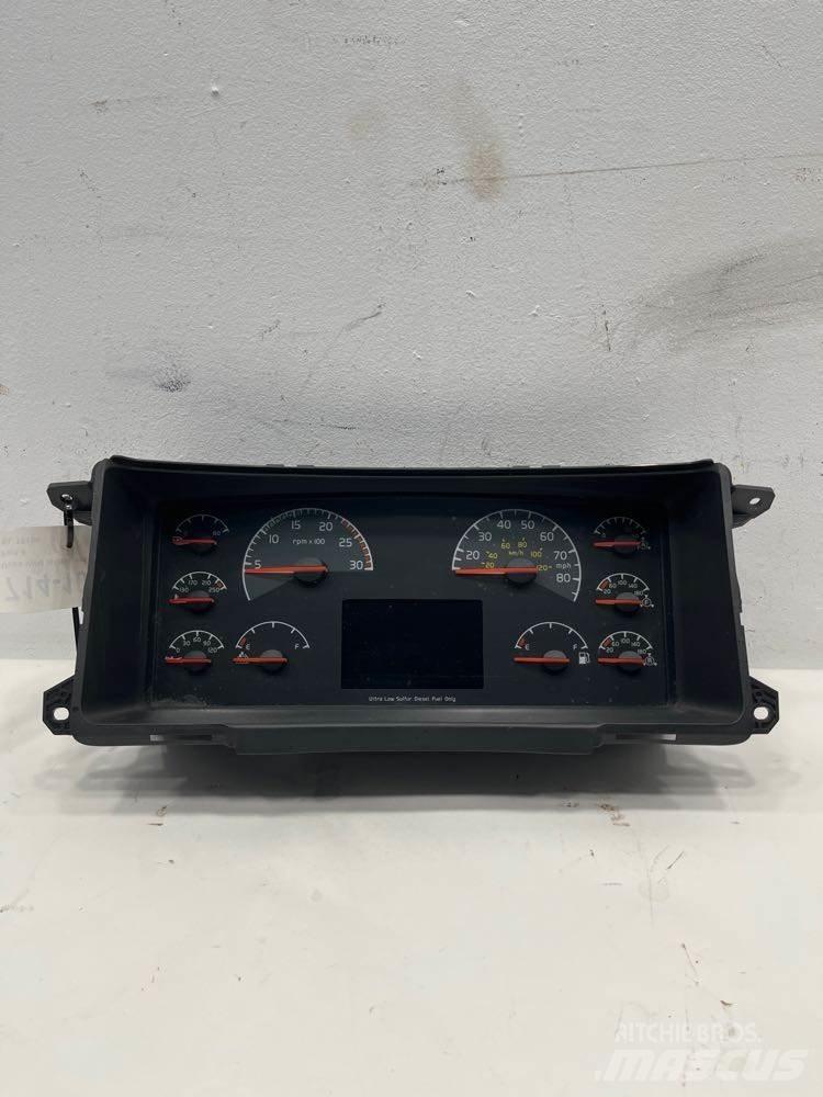 Volvo VNM 运输工具-其他