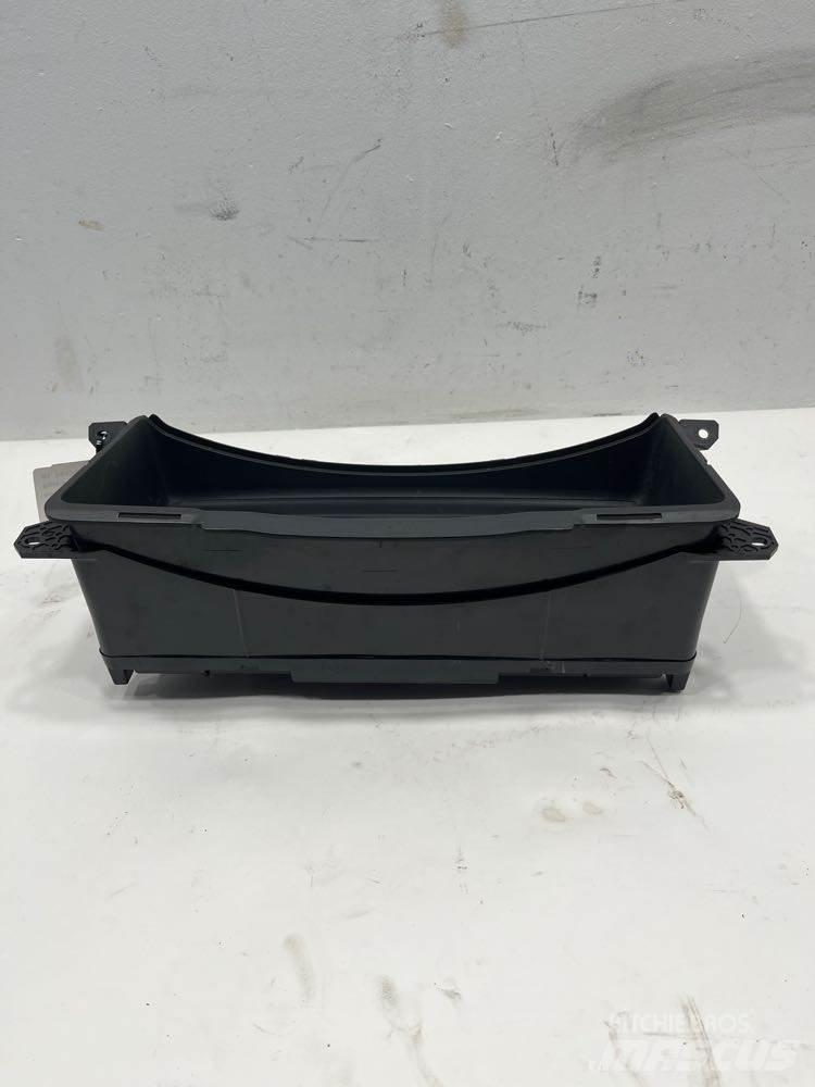 Volvo VNM 运输工具-其他