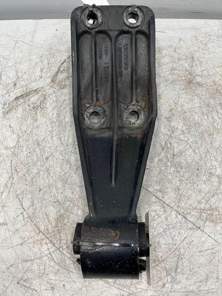 Volvo VNM 驾驶室与内部