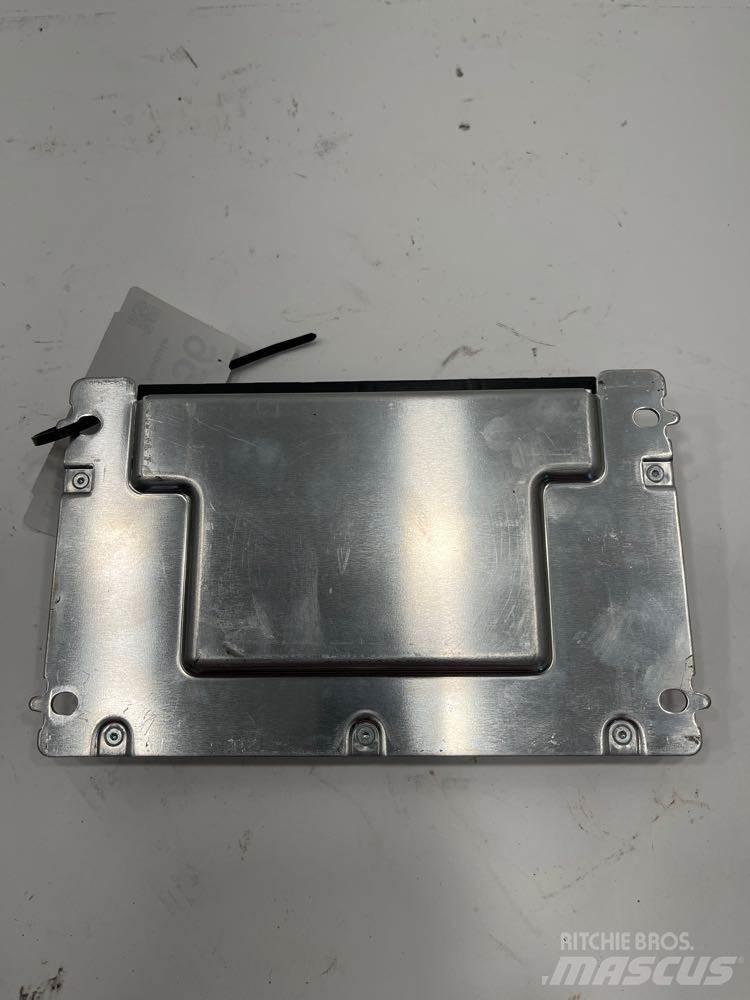 Volvo VNM 驾驶室与内部