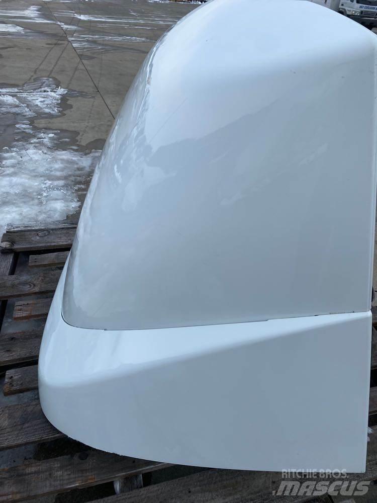 Volvo VNM 驾驶室与内部