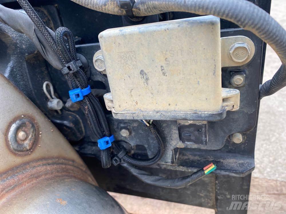 Volvo VNM 运输工具-其他