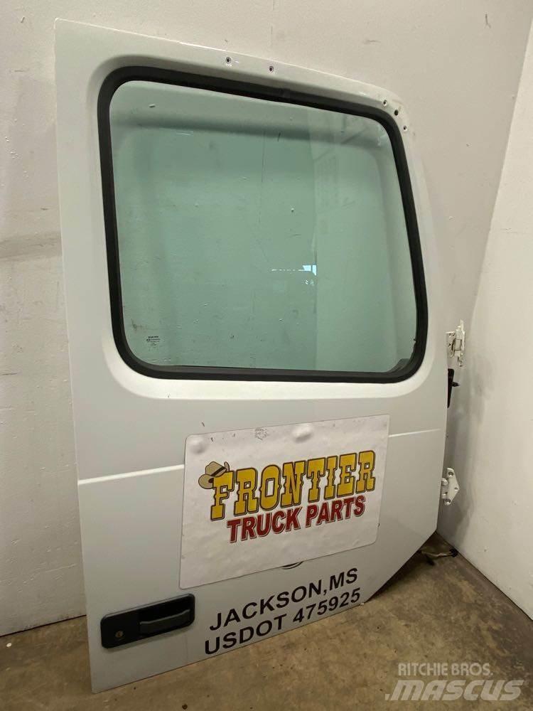 Volvo VNM 运输工具-其他