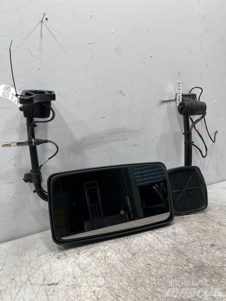 Volvo VNM 运输工具-其他