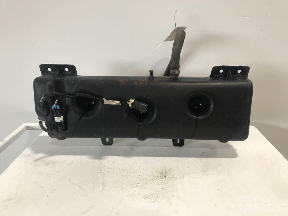 Volvo VNM 运输工具-其他