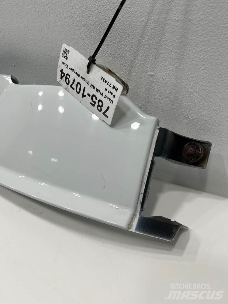 Volvo VNM 驾驶室与内部