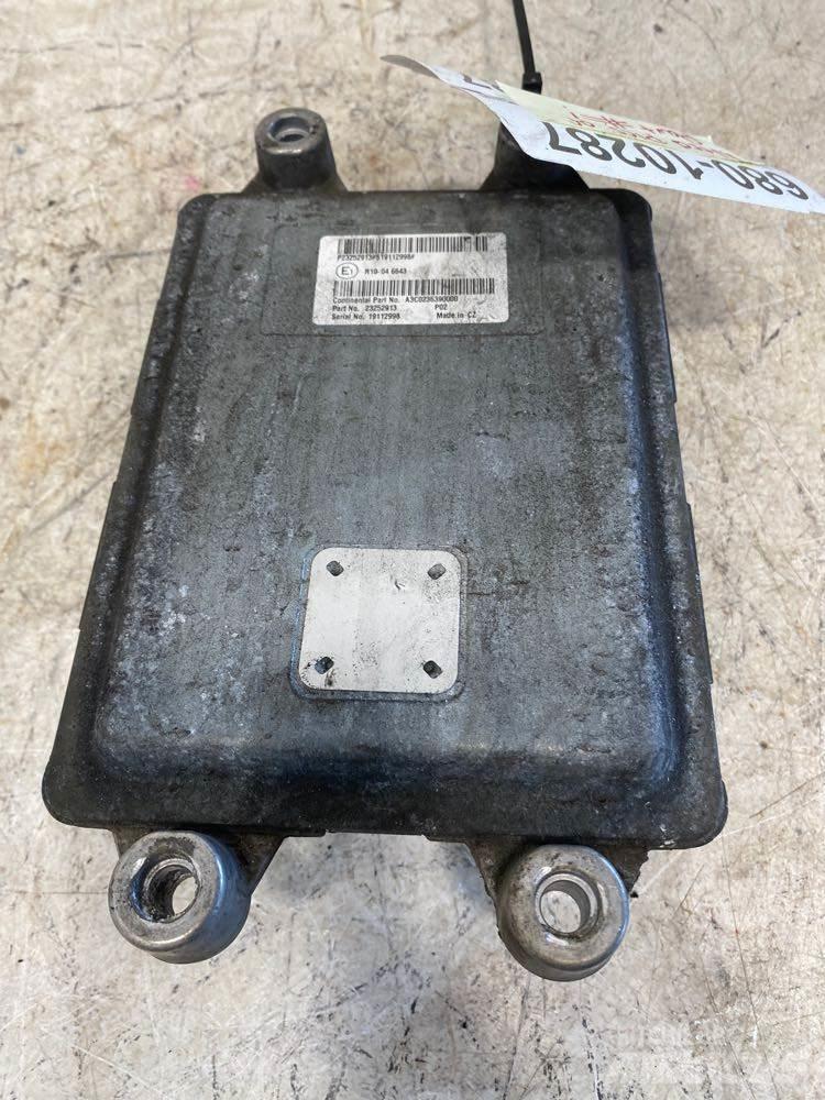 Volvo VNR 运输工具-其他