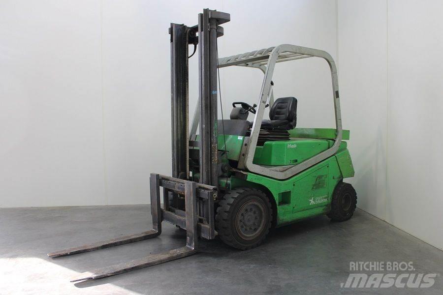 Cesab MAK 400 电动叉车