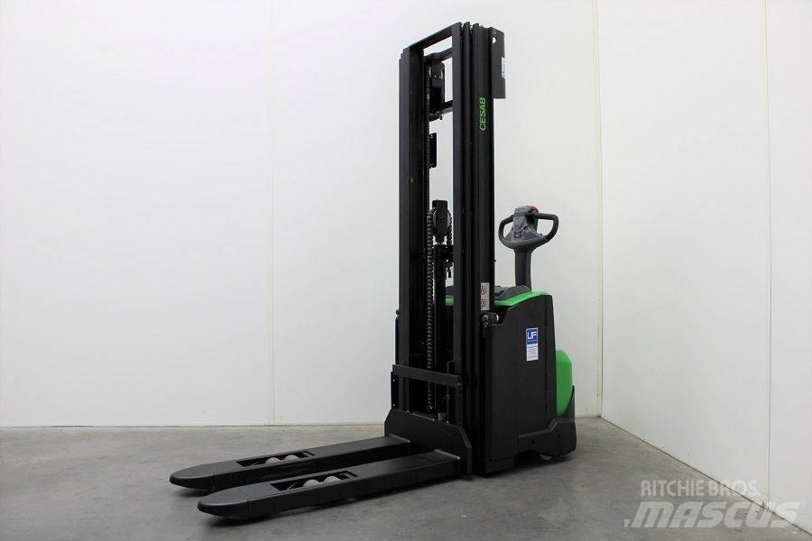 Cesab S 214 / 445 手推堆垛车