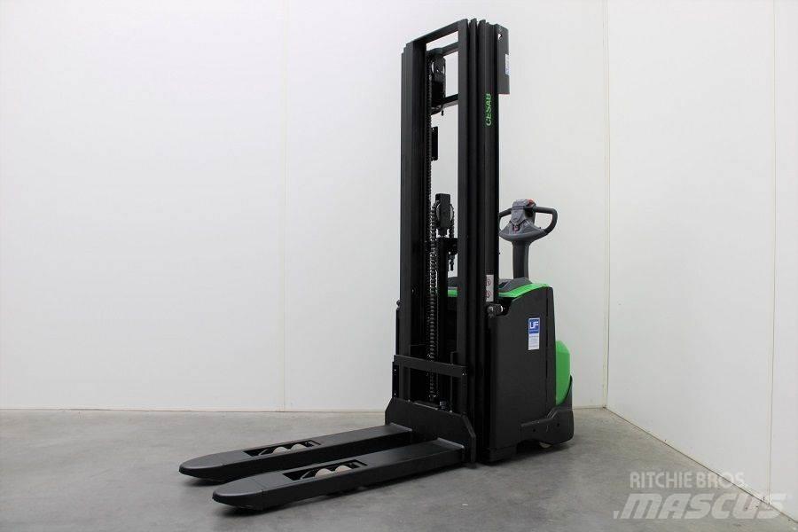 Cesab S 214 / 445 手推堆垛车