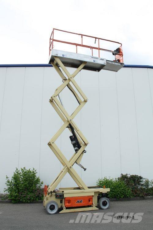 JLG 2030 ES 剪叉式升降机