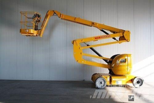 Manitou 170 AETJ 曲臂高空工作平台