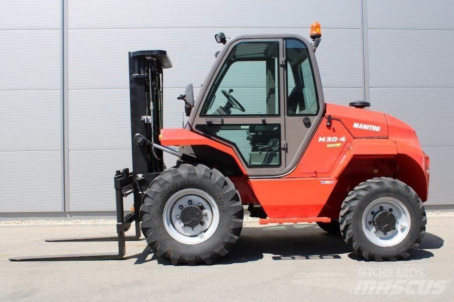 Manitou M 30-4 越野叉车|叉装车