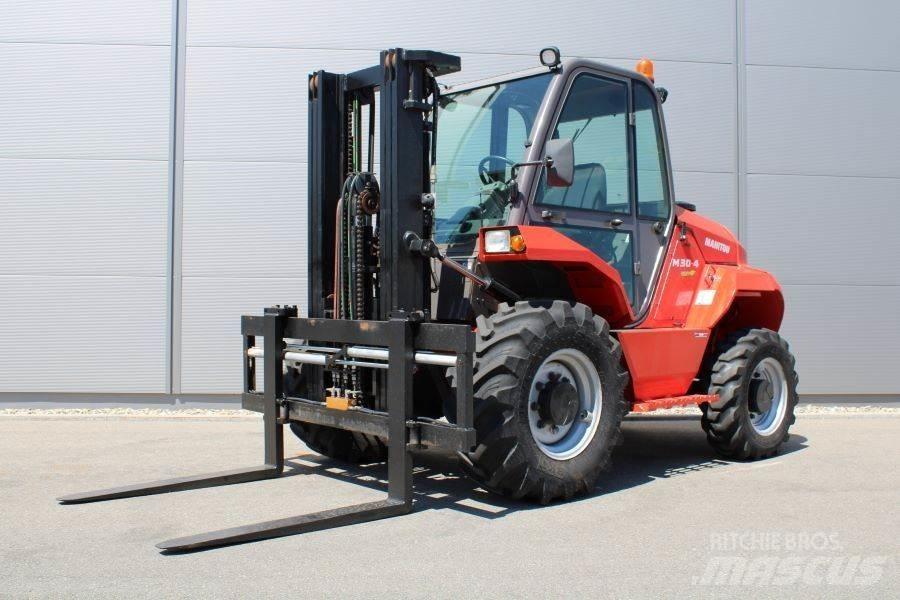 Manitou M 30-4 越野叉车|叉装车