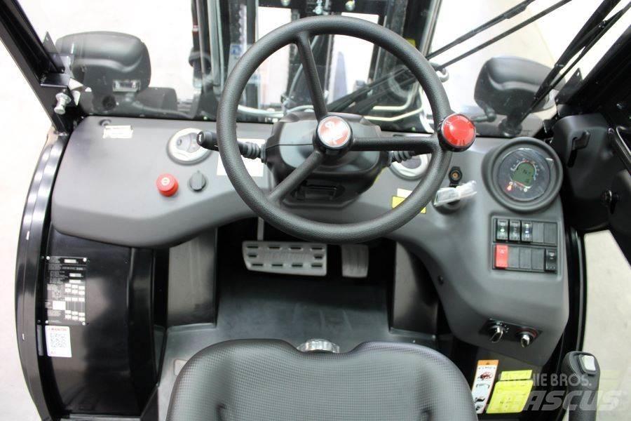 Manitou MSI 30 D 越野叉车|叉装车