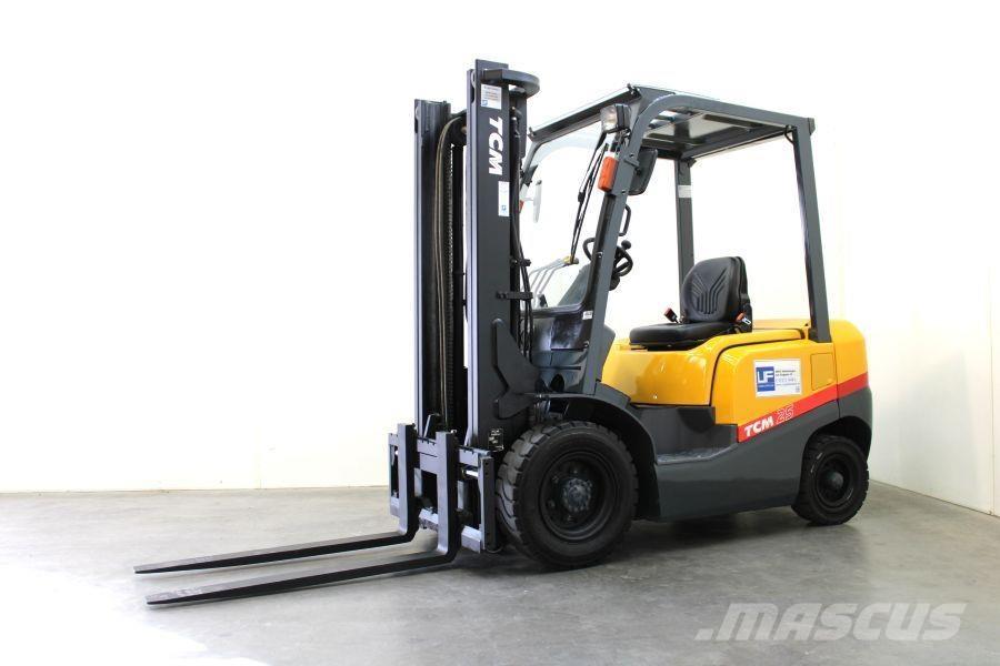 TCM FD 25 T 3 柴油叉车